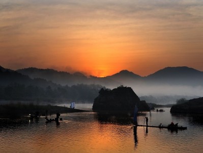 上海建设一个完善的旅游景区标识系统是非常重要的