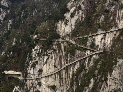 上海天堂寨旅游景区：自然奇观、历史文化、探险乐趣，一起发现美食之旅